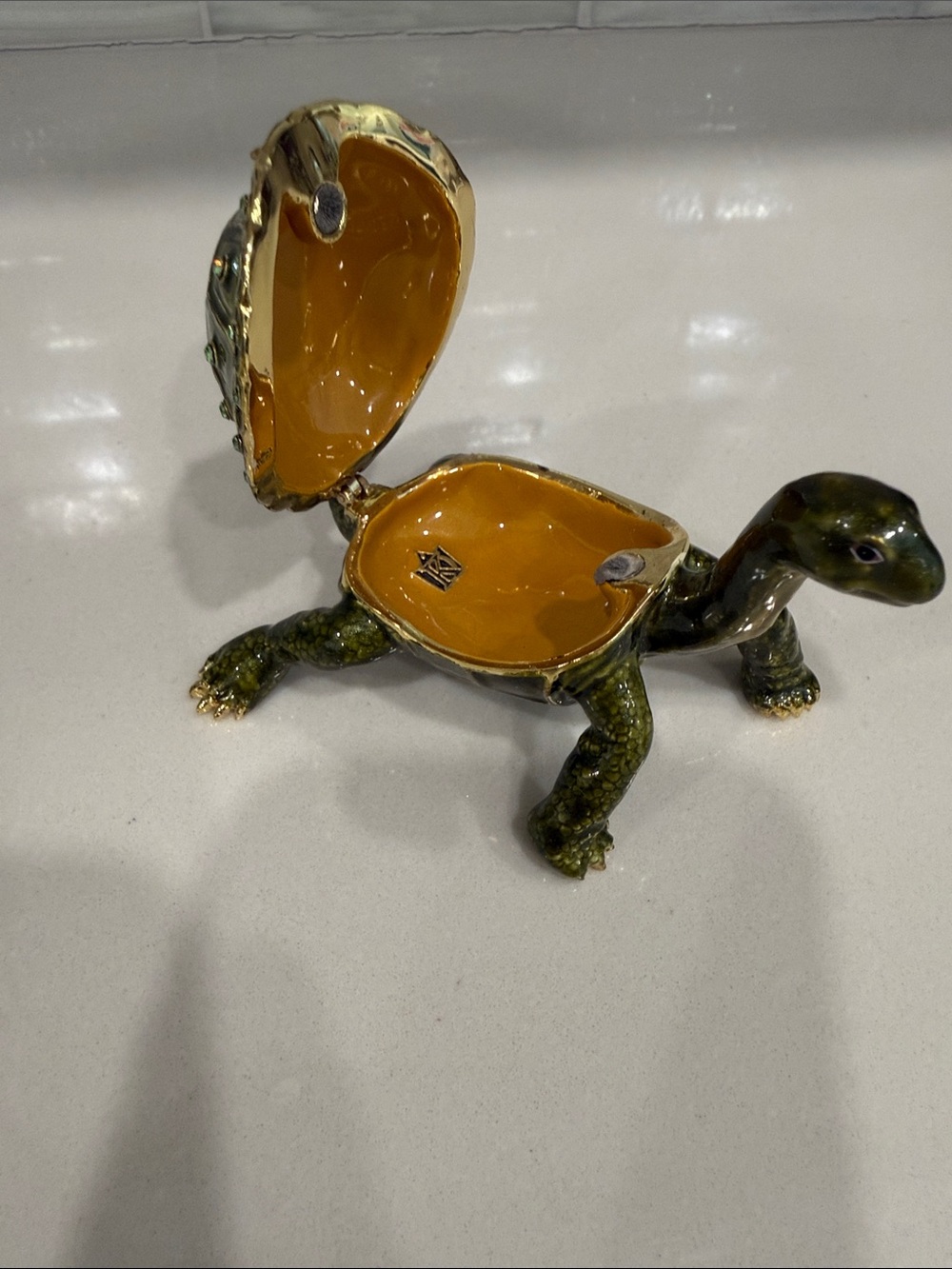 Enameled Green Turtle Metal Trinket Box with Austrian Crystals & Goldtone trim - Picture 5 of 6